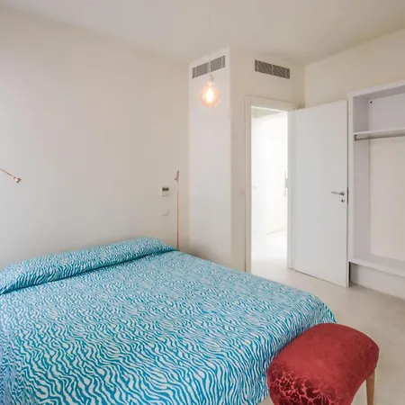 Beach Front Home In Scilla With Wifi
