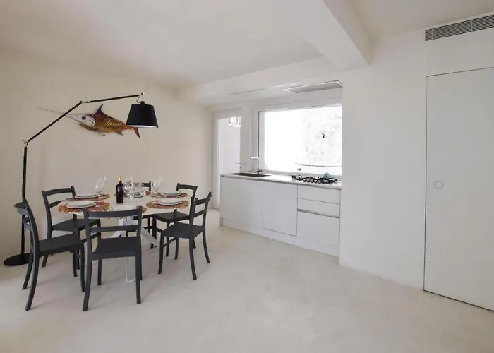 Gorgeous In With Wifi